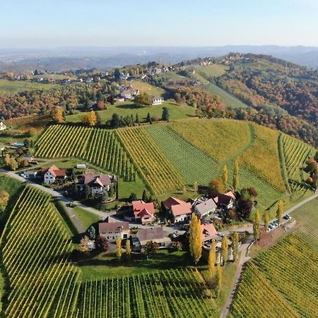 Gastehaus Kaiser Apartment Kitzeck im Sausal Luaran gambar