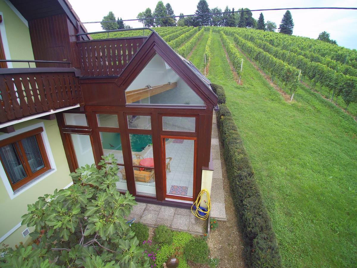 Gastehaus Kaiser Apartment Kitzeck im Sausal Luaran gambar